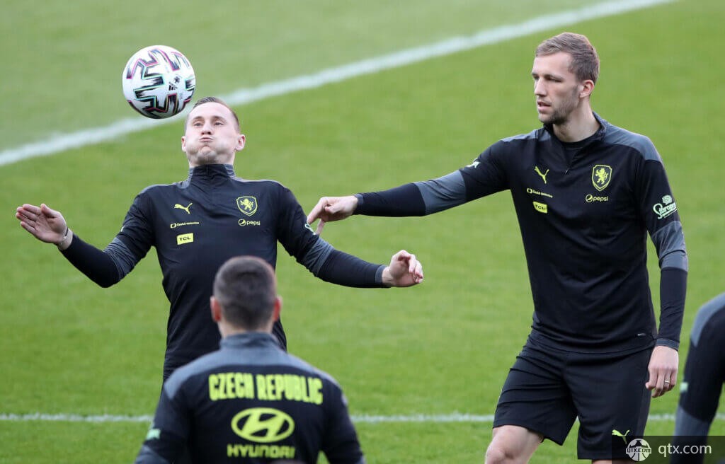 是在这一背 是在这一背